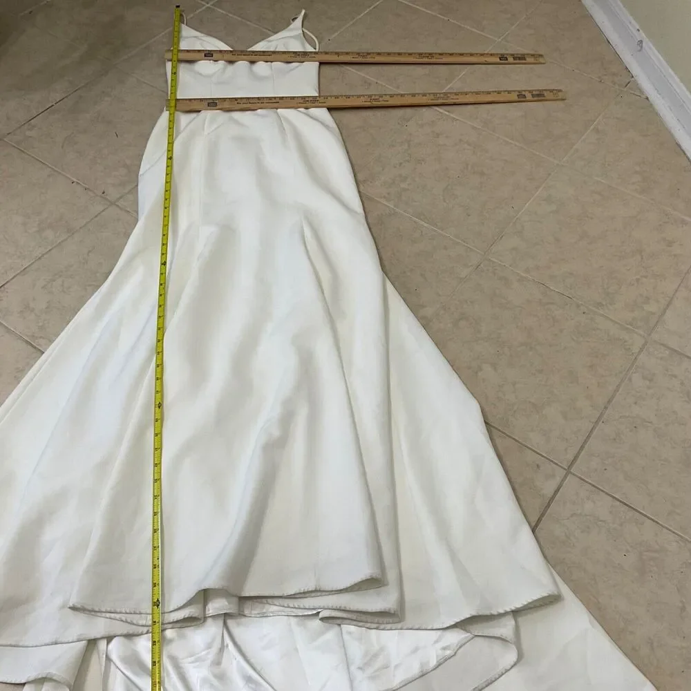 Vow’d  Mermaid Trumpet Plunge  Wedding Gown women’s Size 4 white train Crepe - Picture 10 of 14